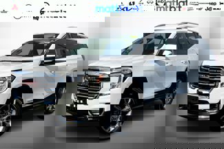 Used 2022 GMC Terrain SLT image 1