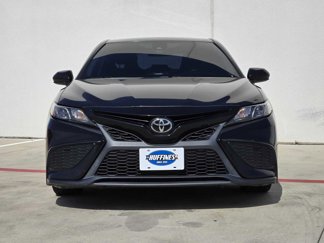 Used 2021 Toyota Camry SE image 1