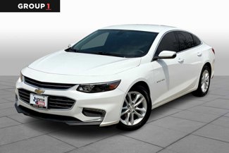 Used 2017 Chevrolet Malibu LT image 1