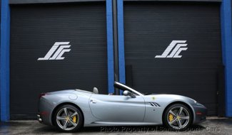 Used 2010 Ferrari California image 1