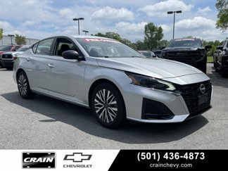 Used 2024 Nissan Altima 2.5 SV image 1