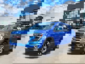 Used 2024 GMC Terrain SLT image 1