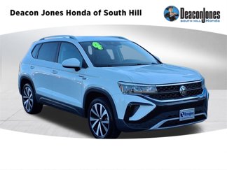 Used 2024 Volkswagen Taos SE image 1