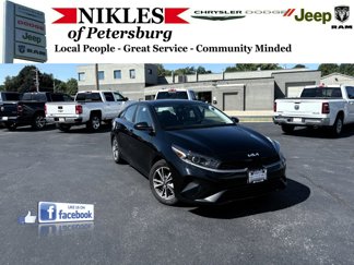 Used 2023 Kia Forte LXS image 1