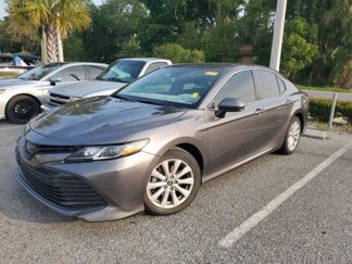 Used 2019 Toyota Camry LE image 1