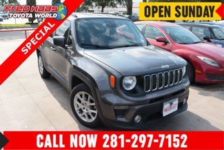 Used 2019 Jeep Renegade Latitude image 1
