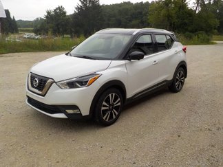 Used 2019 Nissan Kicks SR image 1