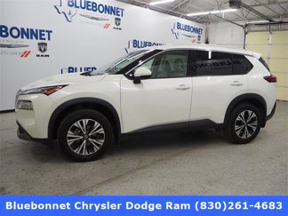 Used 2021 Nissan Rogue SV image 1