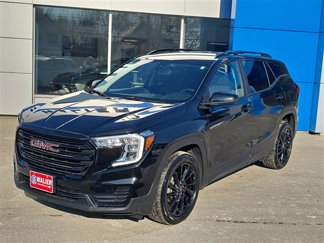 Used 2023 GMC Terrain SLE w/ Driver Convenience Package image 1