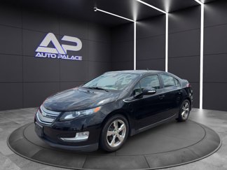 Used 2015 Chevrolet Volt Premium w/ Premium Trim Package image 1