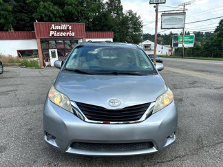 Used 2011 Toyota Sienna XLE image 1