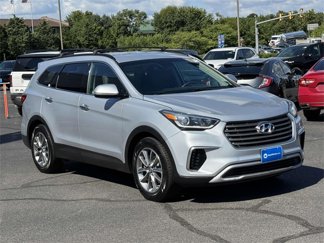 Used 2017 Hyundai Santa Fe SE image 1