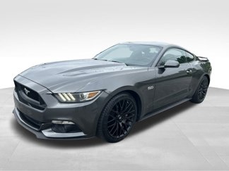 Used 2015 Ford Mustang GT image 1