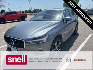 Used 2019 Volvo XC60 T5 Momentum w/ Multimedia Package image 1