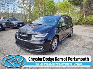 Used 2023 Chrysler Pacifica Limited image 1