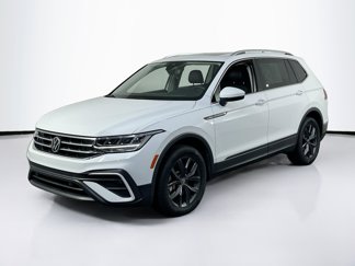 Used 2022 Volkswagen Tiguan SE image 1