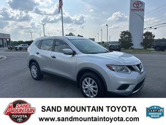 Used 2016 Nissan Rogue S image 1