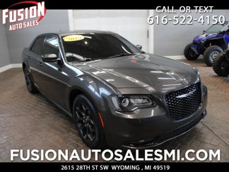 Used 2019 Chrysler 300 S image 1