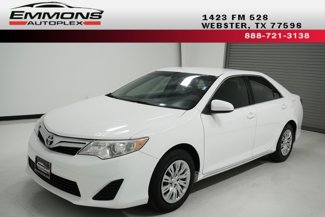 Used 2012 Toyota Camry LE image 1