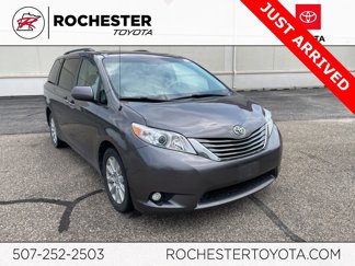 Used 2013 Toyota Sienna XLE image 1