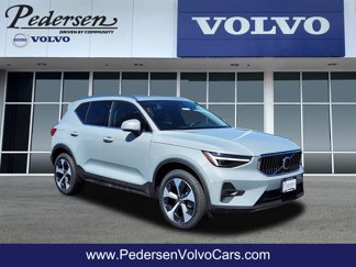 New 2025 Volvo XC40 B5 Plus w/ Protection Package Premier image 1