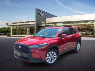 Used 2023 Toyota Corolla Cross LE image 1