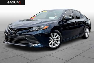 Used 2020 Toyota Camry LE image 1