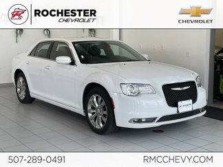 Used 2020 Chrysler 300 Touring w/ Driver Convenience Group image 1