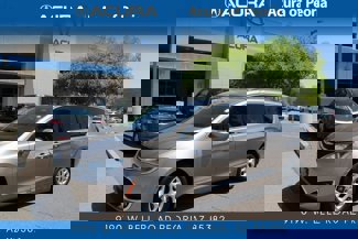 Used 2017 Chrysler Pacifica Touring-L w/ Tire & Wheel Group image 1