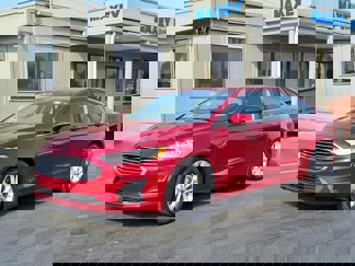Used 2020 Ford Fusion SE image 1