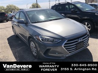 Used 2017 Hyundai Elantra SE w/ Cargo Package image 1