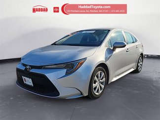 Certified 2022 Toyota Corolla LE image 1