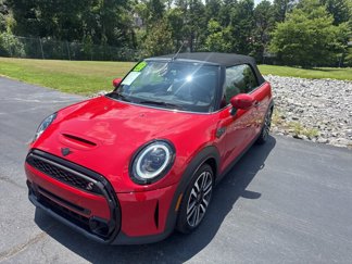 Used 2022 MINI Cooper S image 1