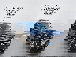 Used 2023 GMC Acadia SLE w/ Driver Convenience Package image 1