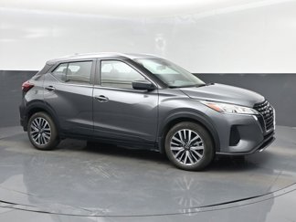Used 2022 Nissan Kicks SV image 1