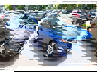 Used 2023 Chevrolet Malibu LT image 1