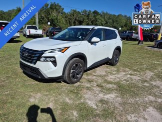 Used 2024 Nissan Rogue SV image 1