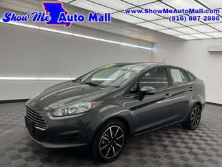 Used 2016 Ford Fiesta SE image 1