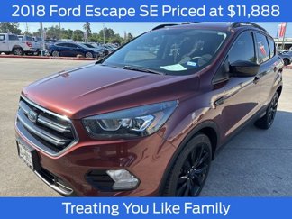 Used 2018 Ford Escape SE w/ SE Sport Appearance Package image 1