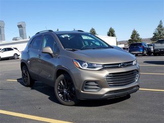 Certified 2022 Chevrolet Trax LT w/ Sport Edition image 1