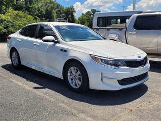 Used 2018 Kia Optima LX w/ Convenience Package image 1