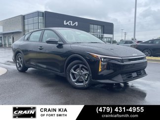 New 2025 Kia K4 LXS image 1