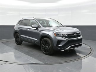 Certified 2023 Volkswagen Taos SE image 1