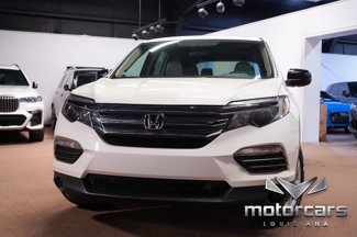 Used 2017 Honda Pilot LX image 1
