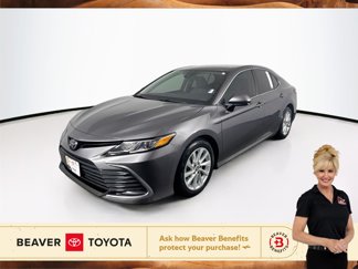 Used 2021 Toyota Camry LE image 1
