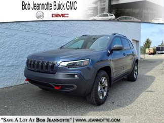 Used 2019 Jeep Cherokee Trailhawk w/ Cold Weather Group image 1