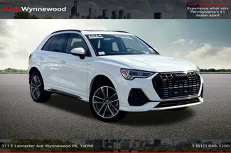 Certified 2024 Audi Q3 2.0T Premium Plus image 1