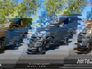 Used 2018 Ford Explorer Limited image 1