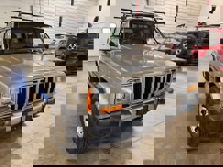 Used 2001 Jeep Cherokee SE image 1