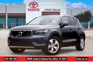 Used 2022 Volvo XC40 T5 Momentum video 1